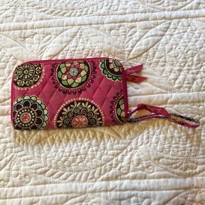 Vera Bradley Retired Pink Cupcakes Wristlet/Wallet